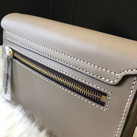 Dooney & Bourke - Picture 5 of 10